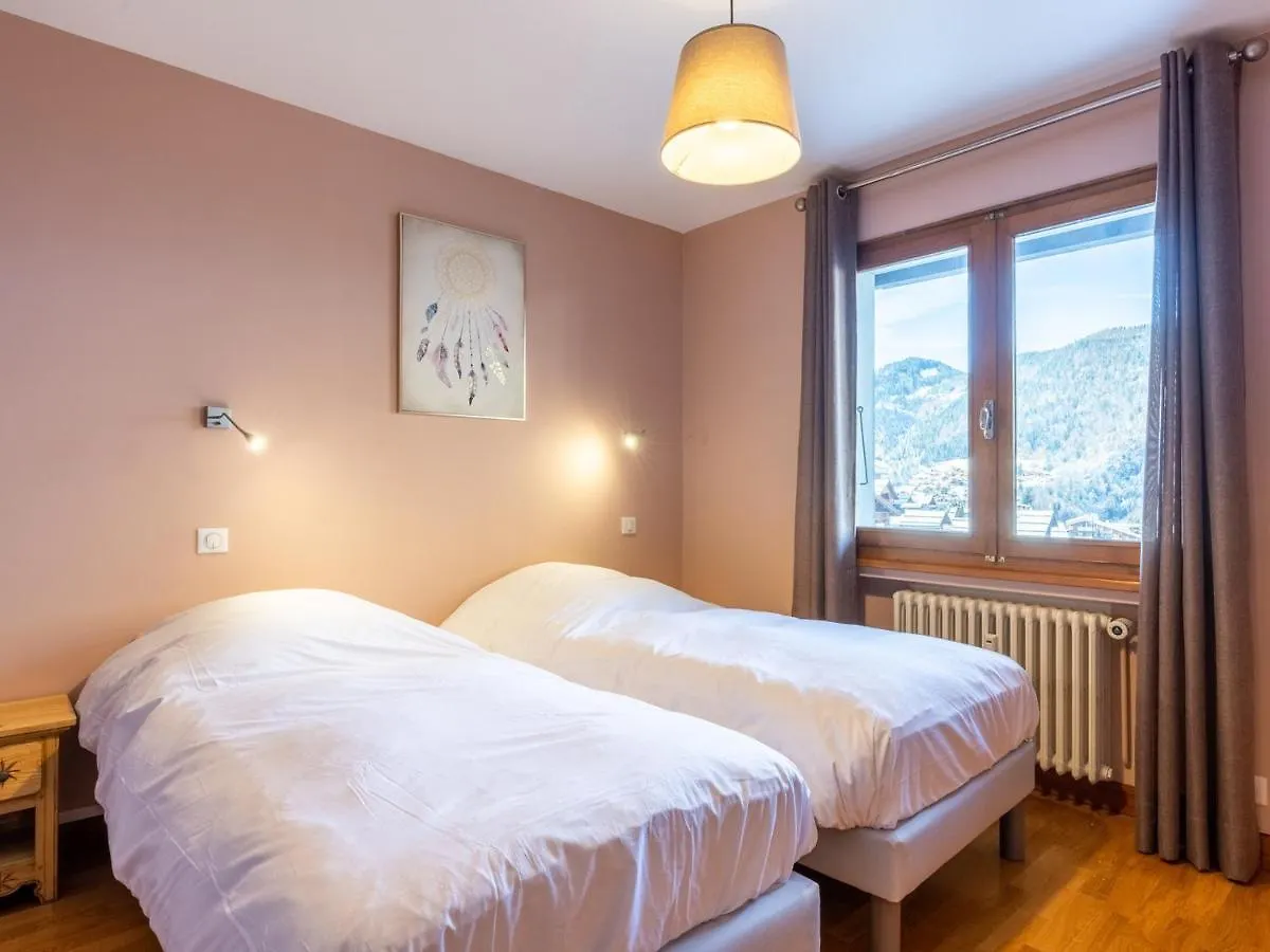 Appartement 3*** A La Clusaz, 2 Chambres, 6 Pers., Proche Pistes Et Commerces - Fr-1-304-280